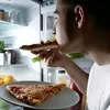 Kebiasaan Makan Saat Begadang Bisa Bikin Gendut Lho...