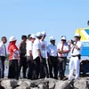 Masjid Terapung Pantai Merpati Bulukumba Mulai Dibangun, 76 Tiang Pancang Jadi Penopang