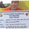 Viral, Seorang Pengusaha Memukuli Warga Miskin di Palembang