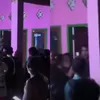 Viral Lurah di Kendari Nyaris Dihakimi Warga, Diduga Gegara Ketahuan Pesta Miras dengan 2 Wanita Panggilan