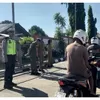 Jangan Panik Dulu, Polisi di SPBU Sikka Kali Ini Tak Memeriksa SIM, Tapi Mengingatkan Pajak