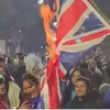 Memanas! Fans Argentina Marah Bakar Bendera Inggris