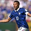 Mbappe Raih Sepatu Emas Adidas