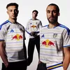 Leeds United dan Adidas Luncurkan Seragam Kandang 2026/27 Terinspirasi Piagam Kota Leeds