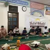 Rayakan Kemenangan Setelah Sebulan Berpuasa, Keluarga Besar H Achmad Gelar Halal Bihalal di Mushola Nurul Badriyah