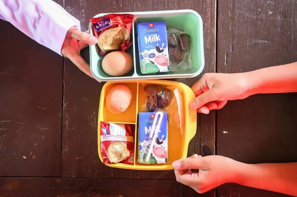 (Ilustrasi) BGN menghentikan sementara 47 SPPG program Makan Bergizi Gratis selama Ramadan akibat temuan menu tidak layak konsumsi.