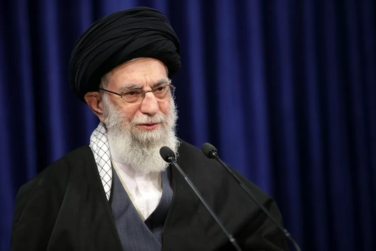 Ayatollah Ali Khamenei wafat dalam serangan yang dilakukan AS-Israel, Iran memasuki periode transisi nasional.