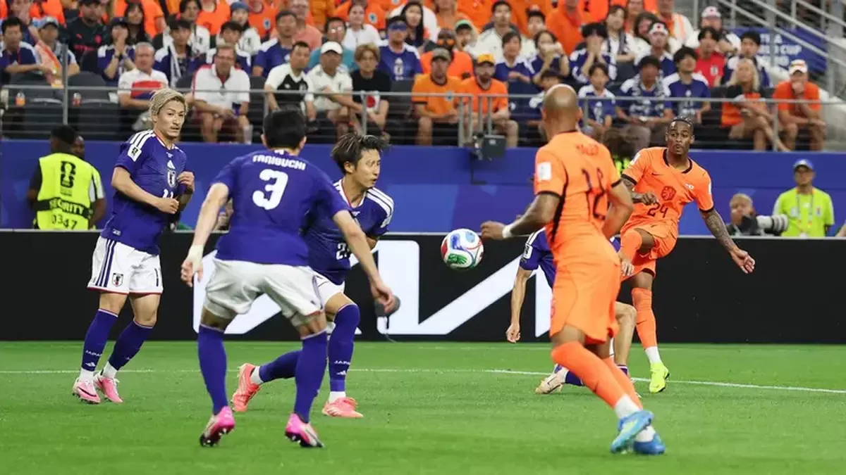 Duel panas Belanda melawan Jepang pada Grup F Piala Dunia 2026 berakhir imbang 2-2 setelah Samurai Biru dua kali bangkit mengejar ketertinggalan. 