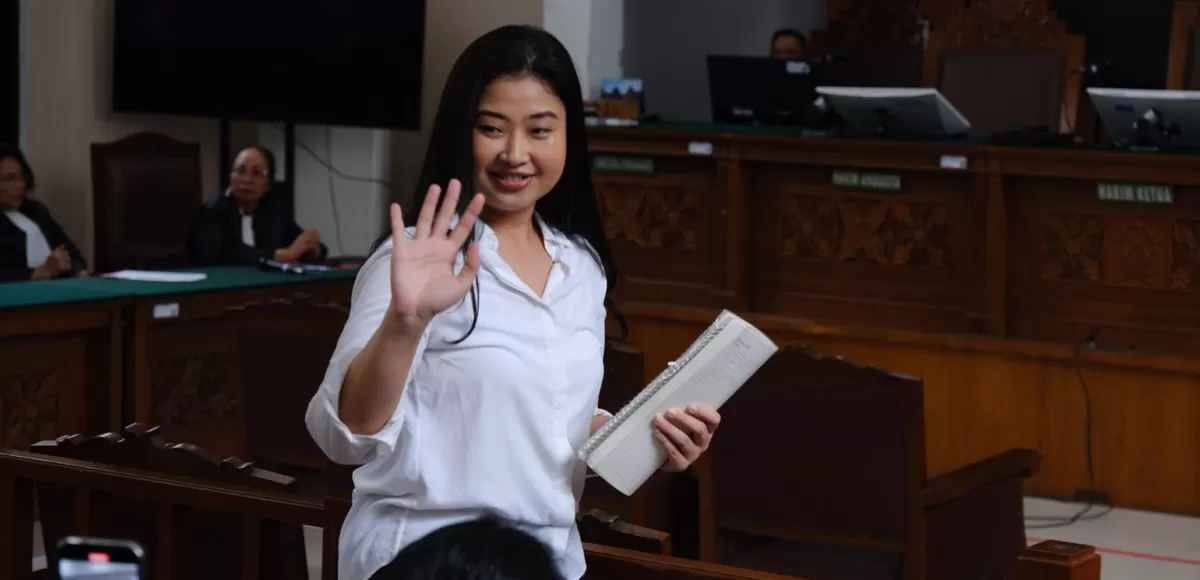 ? VONIS BERSALAH! Laras Faizati divonis 1 tahun pidana pengawasan atas kasus penghasutan terkait demo Agustus 2025. Amnesty International Indonesia menyebutnya 