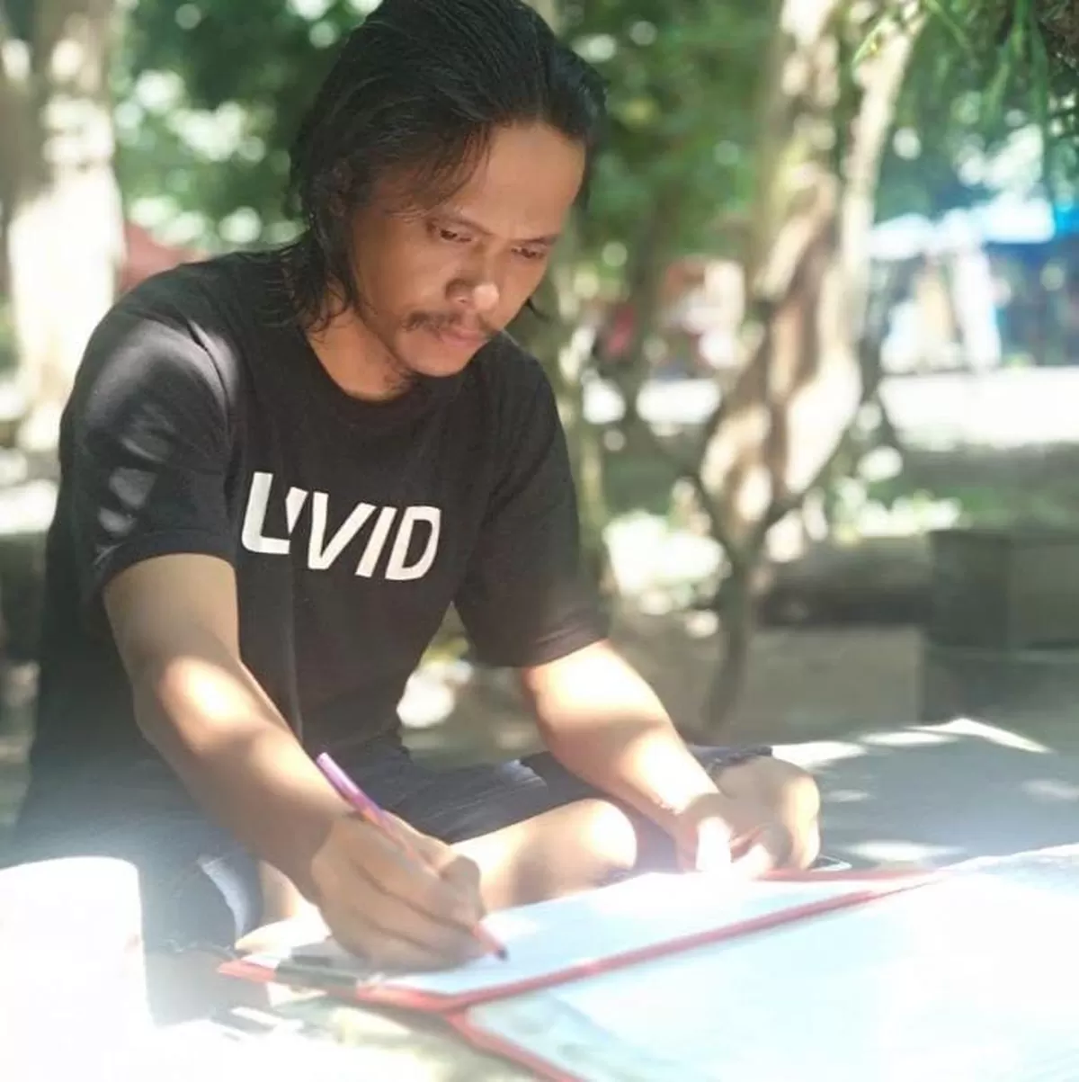 Indonesia tidak perlu menjawab rasisme dengan kebencian. Bangsa yang berbudaya menjawab penghinaan dengan kedewasaan, kejelasan sikap, dan kepercayaan diri terhadap identitasnya sendiri.