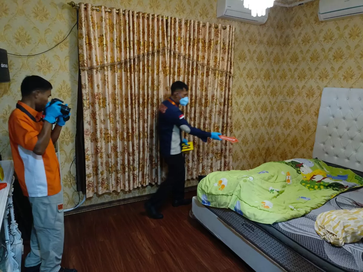 Kapolresta Tangerang Kombes Pol Andi Muhammad Indra Waspada Amirullah saat memberikan keterangan pers terkait kasus pembunuhan istri terhadap suami di Tigaraksa, Jumat (6/3/2026).