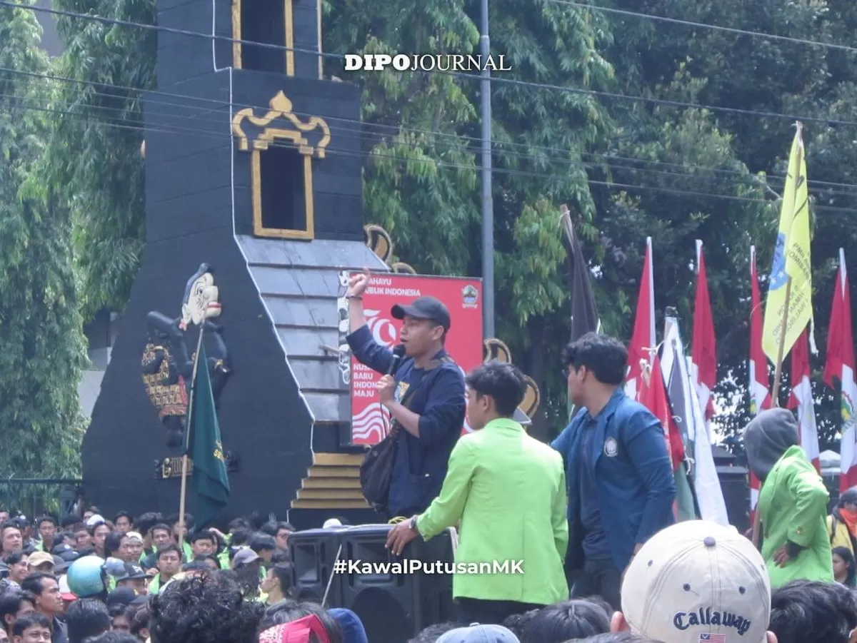 Ketua Umum Bapemnus, Jansen Henry Kurniawan, saat konferensi pers terkait evaluasi program MBG di Jakarta, Rabu (11/3/2026). Ia mendesak penghentian sementara program.