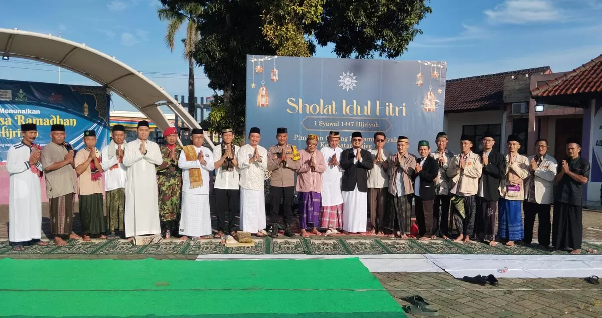  [KEGIATAN IDUL FITRI 1447H]    Lokasi: Halaman Kantor Kecamatan Rajeg, Tangerang.    Penyelenggara: Pimpinan Cabang Muhammadiyah (PCM) Rajeg.    Imam: Ustadz Basyith M. Yusuf, S.E. (Sekretaris Pemuda Muhammadiyah Rajeg)    Khatib: M. Mardiansyah, M.Pd. (Ketua LPP PDM Kab. Tangerang)    Alhamdulillah, kegiatan berlangsung lancar dan khidmat. Terima kasih kepada seluruh jamaah yang hadir!