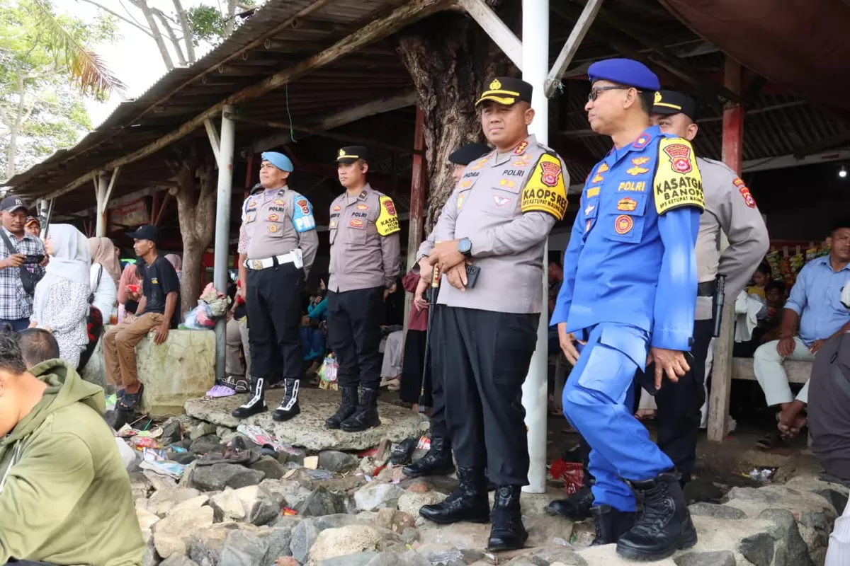 Respons cepat Polresta Tangerang! Aduan warga soal dugaan pungli di Wisata Pulo Cangkir langsung ditindaklanjuti. Empat pemuda yang menarik retribusi tidak wajar diamankan