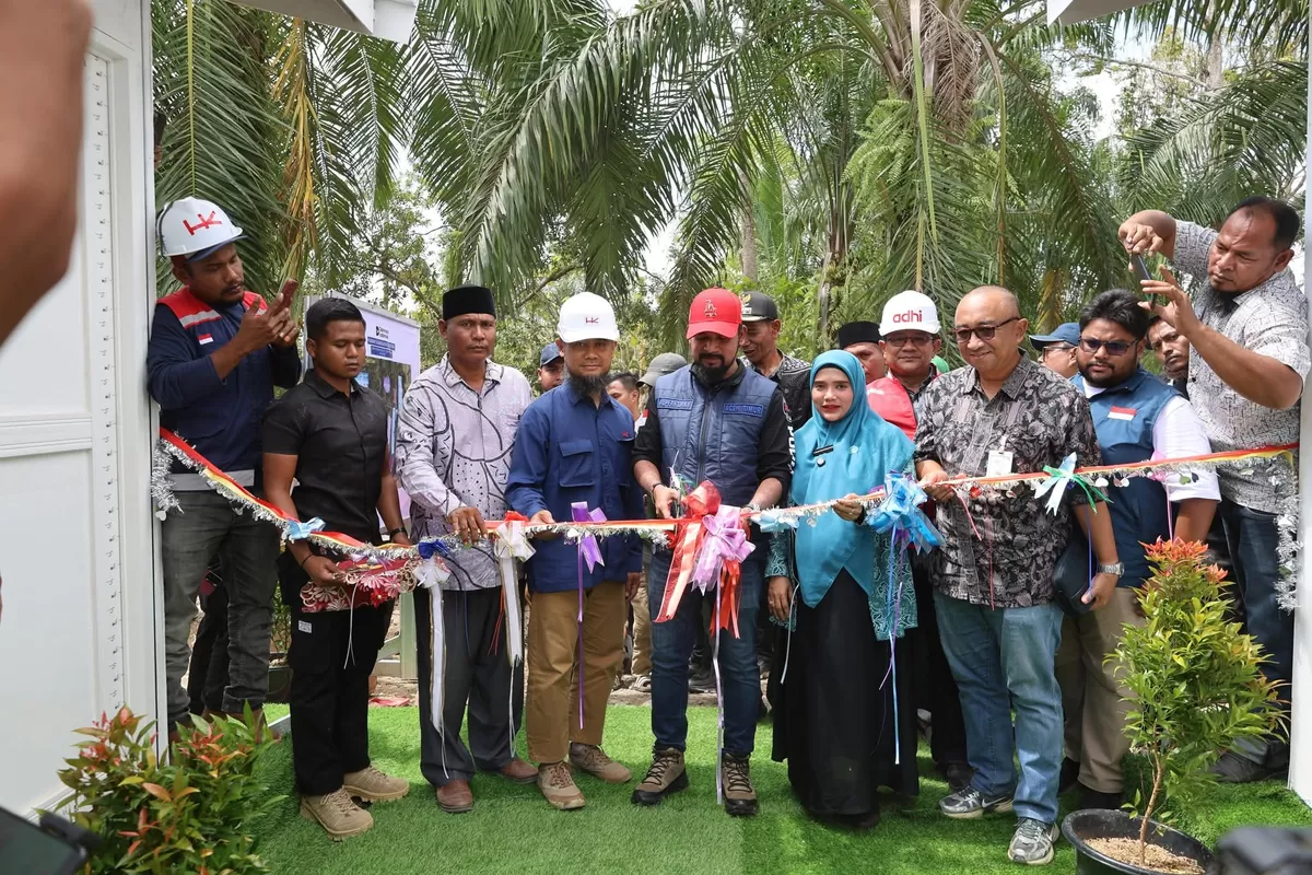 Jelang Ramadhan, Bupati Al- Farlaky Mulai Resmikan Huntara korban Banjir Aceh Timur