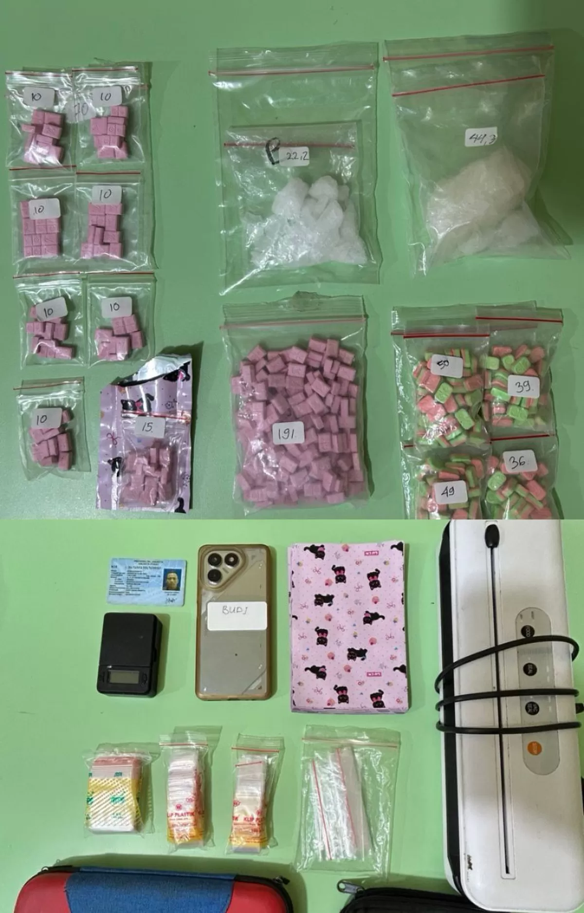 narkoba yang diamankan polisi saat penggerebekan di Basement 2 Apartemen Grand Kartini, Sawah Besar, Jakarta Pusat, dan sebuah rumah di kawasan Pinangsia, Taman Sari, Jakarta Barat