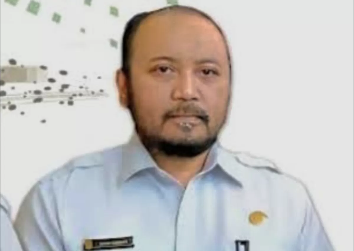 Plt. Kepala Dinas Pendidikan Kota Bekasi Chondro Wibhowo Mahartoyo Sukmo, S.E