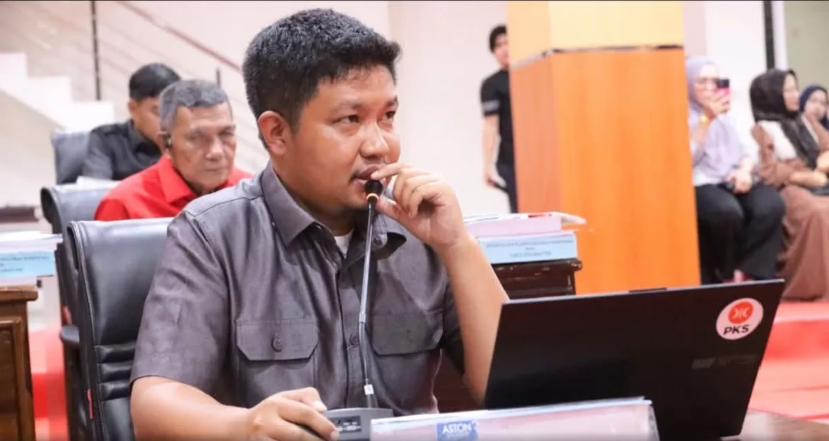 Anggota DPRD Bulukumba Dr. Supriadi menyampaikan pandangan terkait rencana pembayaran digital gabah oleh Bulog.
