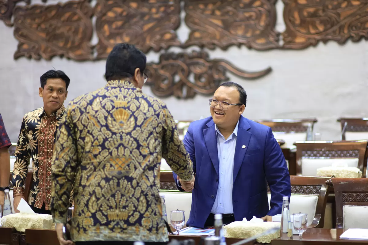 Anggota Komisi XI DPR RI Fraksi PKS Muhammad Kholid menyampaikan dukungan terhadap kebijakan PPh Pasal 21 Dibebaskan 2026 bagi pekerja sektor padat karya.