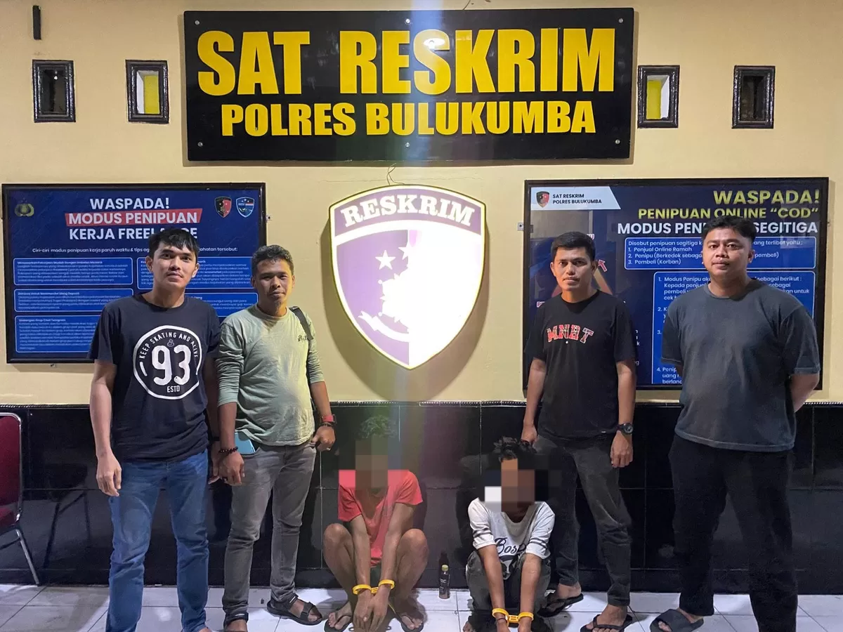 Dua terduga pelaku curanmor diamankan Tim Resmob Polres Bulukumba bersama barang bukti sepeda motor hasil curian 