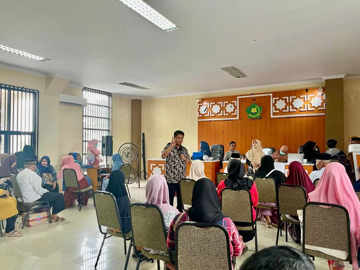 Pemeriksaan kesehatan dan vaksinasi calon jemaah haji Kabupaten Bulukumba di Aula Kantor Kementerian Haji dan Umrah, Rabu 5 Februari 2026.