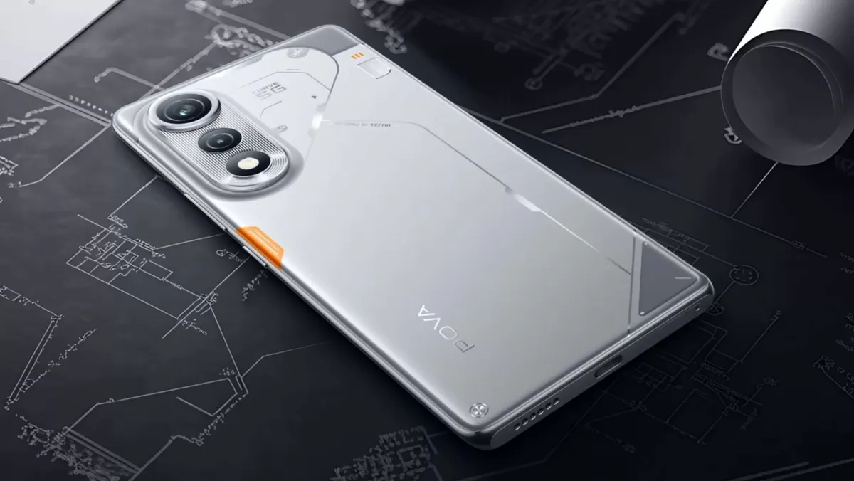 Tecno Pova Curve 2 5G membawa desain baru dengan panel melengkung dan modul kamera segitiga.