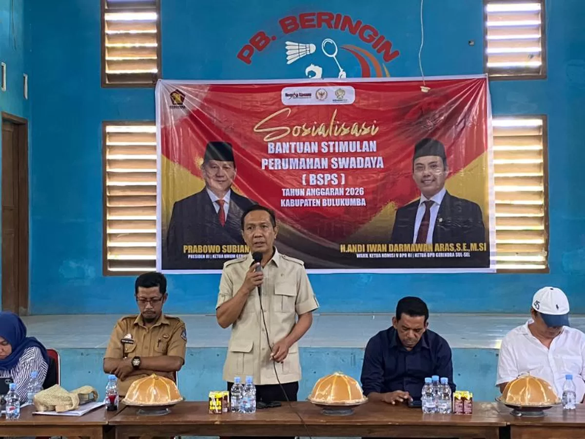 Penyerahan program BSPS 2026 kepada warga Kecamatan Ujung Loe Kabupaten Bulukumba disaksikan Wakil Ketua DPRD Bulukumba Syahruni Haris
