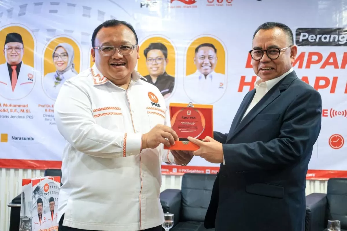 IQRO PKS edisi kedua bertema “Perang di Timur Tengah: Dampak dan Solusi Hadapi Krisis Energi” di Aula Kantor DPTP PKS, Jakarta, Kamis (30/4/2026)