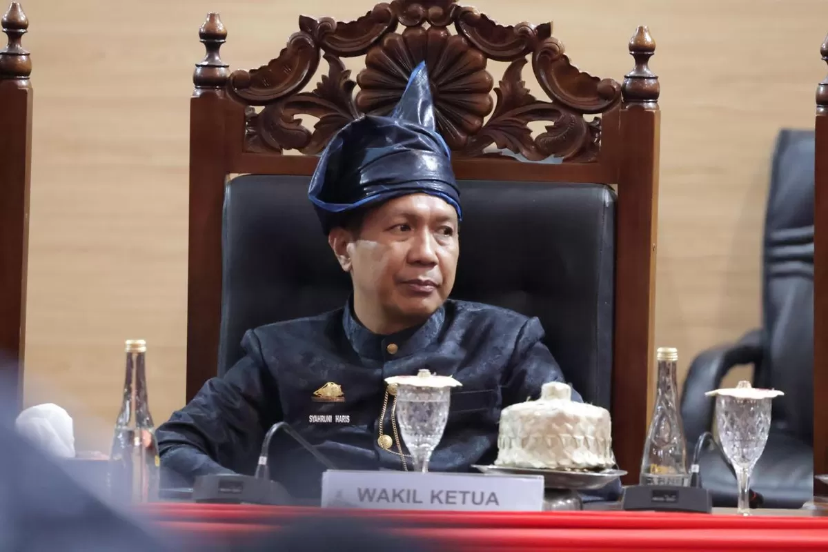 Wakil Ketua DPRD Bulukumba, Syahruni Haris, mengajak seluruh elemen masyarakat menjadikan Hardiknas 2026 sebagai momentum memperkuat komitmen membangun pendidikan yang inklusif, merata, dan berkualitas demi masa depan generasi Bulukumba.