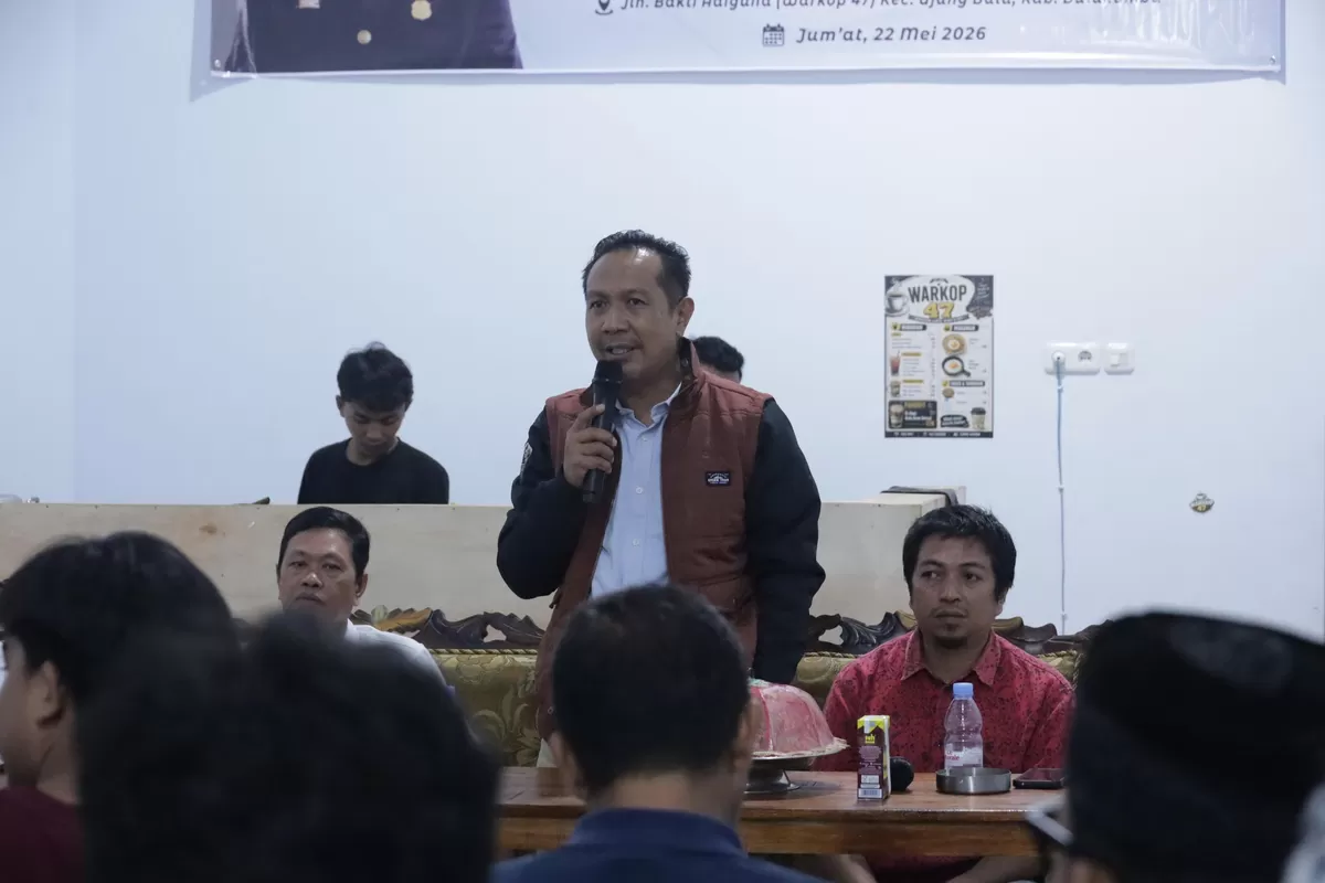 Wakil Ketua DPRD Bulukumba, Syahruni Haris menggelar reses bersama kalangan pemuda di Warkop 47 Bulukumba.