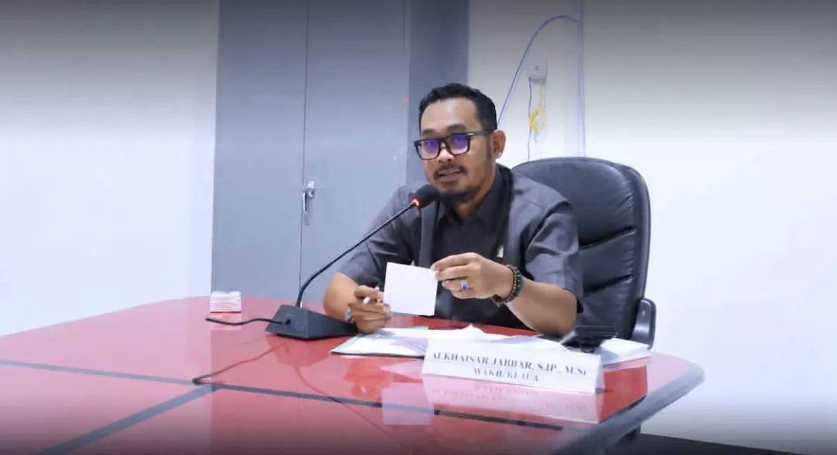 Komisi I DPRD Bulukumba menggelar RDP bersama Pemkab dan tokoh masyarakat untuk membahas percepatan penyelesaian usulan pemekaran Lingkungan Balangerasa yang telah bergulir sejak 2021.