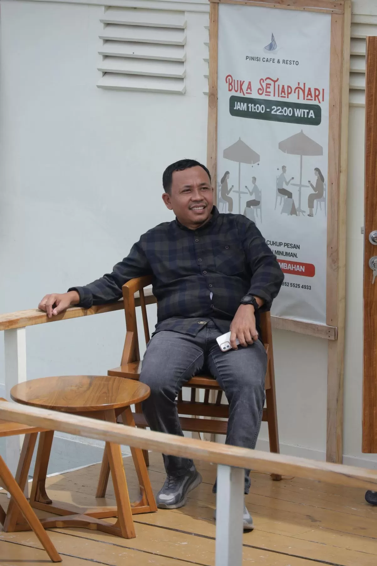 Anggota DPRD Bulukumba, Kaspul BJ, menunjukkan dukungannya kepada Timnas Jepang jelang duel kontra Brasil pada babak 32 besar Piala Dunia 2026.