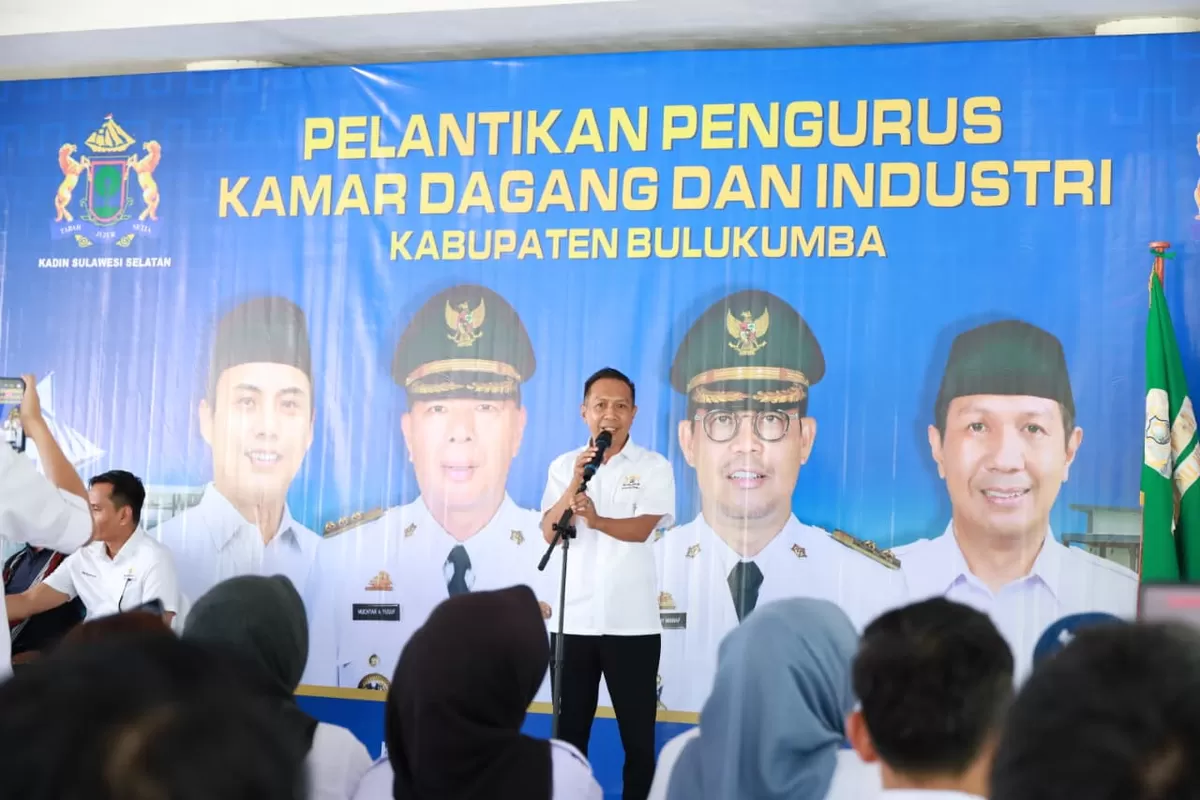 Syahruni Haris resmi dilantik sebagai Ketua Kadin Bulukumba periode 2026–2031. Dalam kepemimpinannya, ia menekankan pentingnya kolaborasi dunia usaha, media, dan konten kreator untuk memperkuat promosi serta pertumbuhan ekonomi daerah.