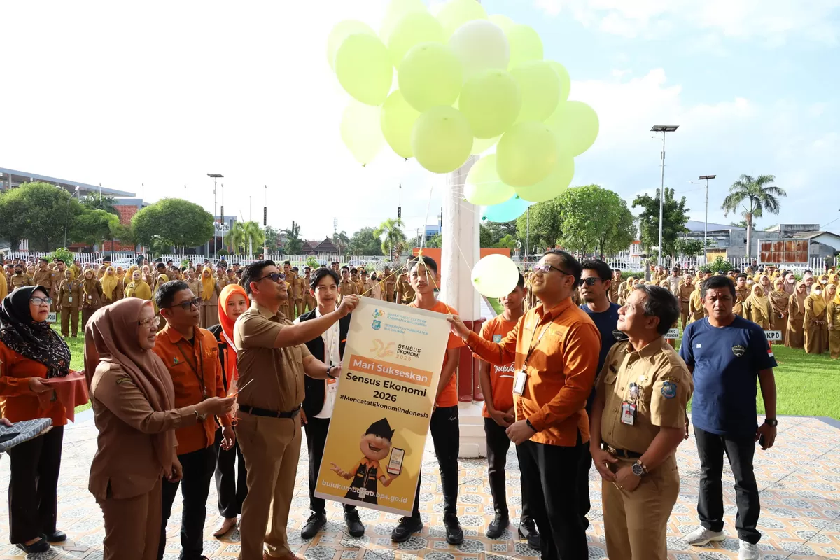 Wakil Bupati Bulukumba Andi Edy Manaf secara simbolis melepas 525 petugas lapangan Sensus Ekonomi 2026 yang akan melakukan pendataan usaha di seluruh wilayah Kabupaten Bulukumba hingga akhir Agustus 2026.