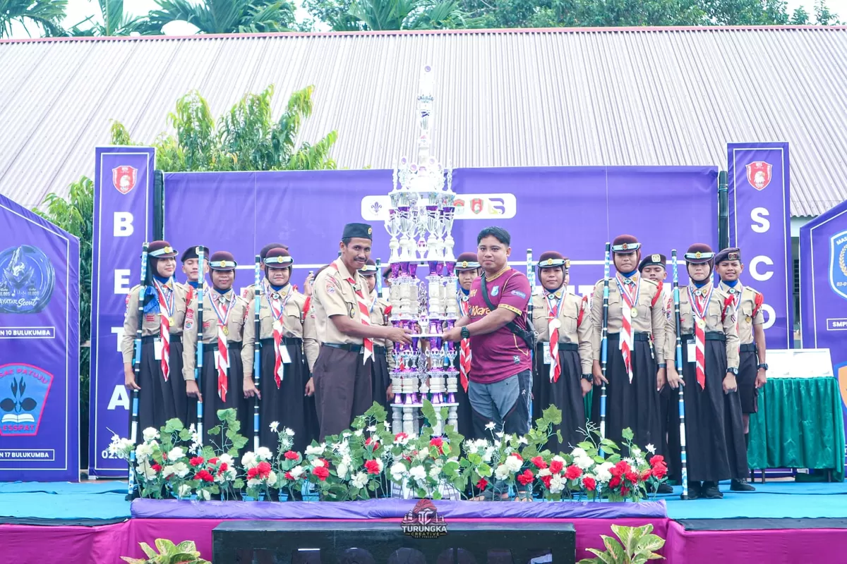 BASCOM 2026 resmi ditutup di SMP Negeri 30 Bulukumba. Avatar Scout SMPN 10 Bulukumba berhasil meraih Juara Umum I dalam ajang Pramuka Penggalang tingkat Kabupaten Bulukumba.