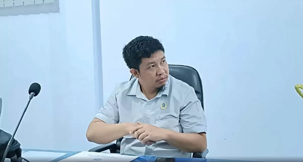 Anggota Komisi II DPRD Kabupaten Bulukumba, Dr. Supriadi, menghadiri rapat kerja pembahasan Ranperda tentang Pertanggungjawaban Pelaksanaan APBD Kabupaten Bulukumba Tahun Anggaran 2025.