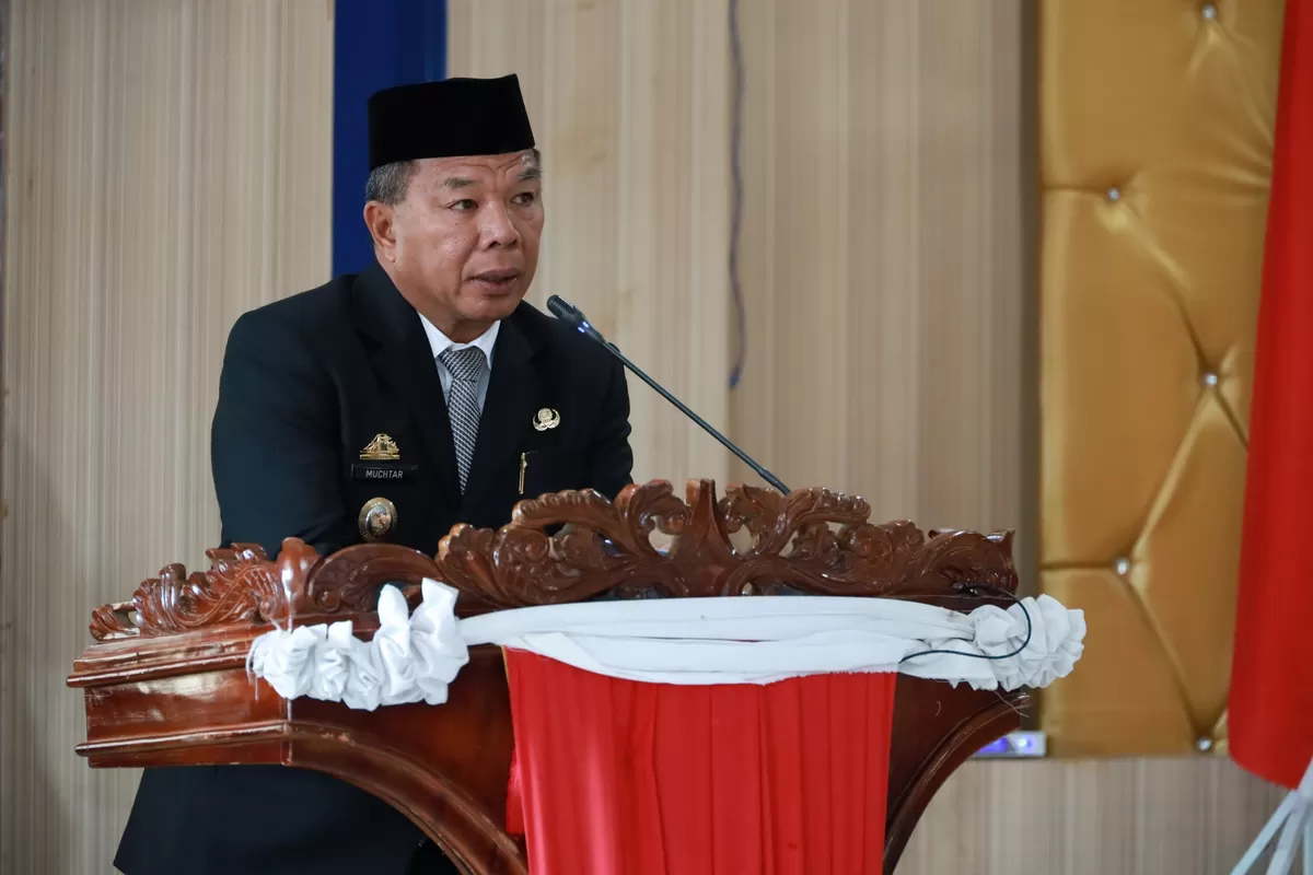 Bupati Bulukumba, Andi Muchtar Ali Yusuf (Andi Utta), melantik 56 pejabat lingkup Pemerintah Kabupaten Bulukumba di Ruang Pola Kantor Bupati, Kamis (23/7/2026).