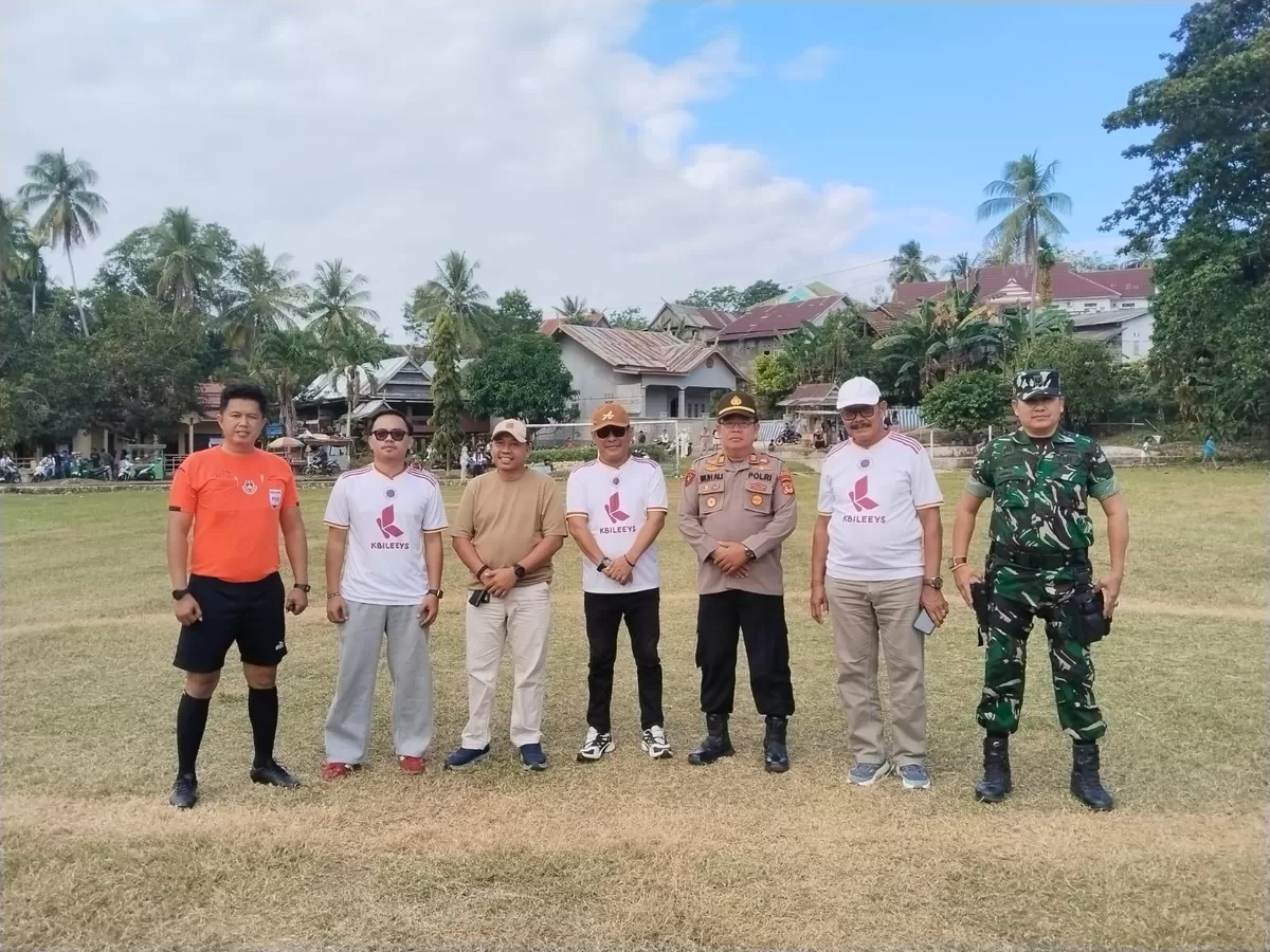 Anggota DPRD Bulukumba Kaspul BJ menghadiri pembukaan Turnamen Semarak Sepak Bola HUT RI ke-81 di Lapangan Tanuntung, Kecamatan Herlang, yang merupakan hasil kolaborasi pemuda dan pemerintah kecamatan.