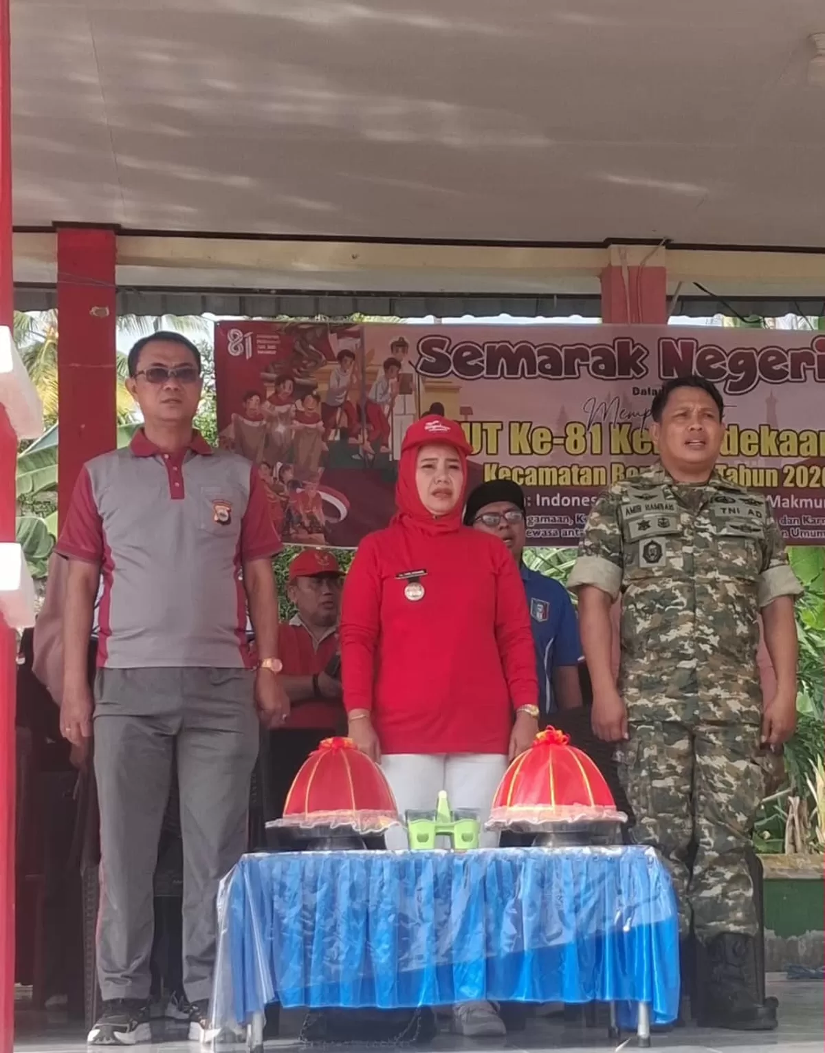 Camat Bontotiro Hj. A. Endang HD, S.Sos., M.Si., secara resmi membuka rangkaian peringatan HUT ke-81 Kemerdekaan Republik Indonesia tingkat Kecamatan Bontotiro di Lapangan Andi Mappijalang, Hila-Hila, Kelurahan Ekatiro, Jumat (31/7/2026).