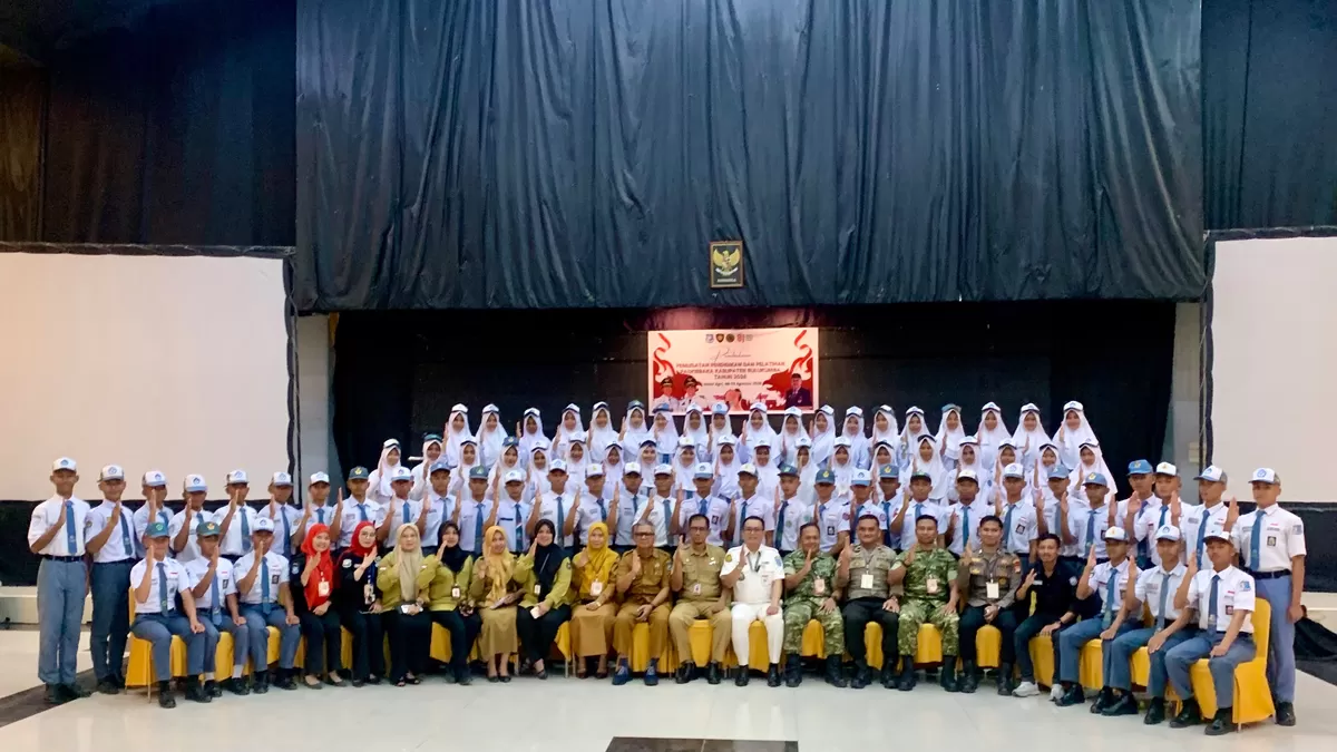Sebanyak 72 calon anggota Paskibraka Kabupaten Bulukumba resmi memulai pemusatan pendidikan dan pelatihan selama 15 hari untuk mempersiapkan tugas pengibaran Bendera Merah Putih pada peringatan HUT RI ke-81 tingkat Kabupaten Bulukumba.