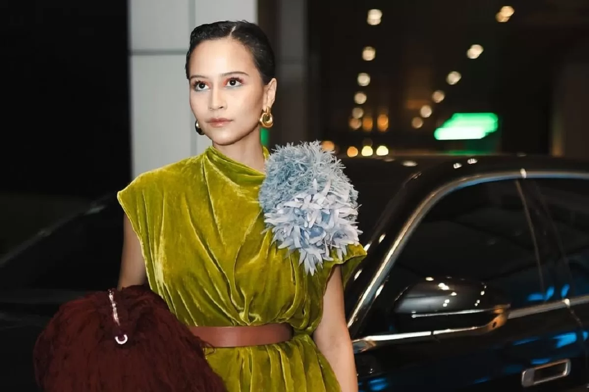 Dalam film Cerita Lila, Lutesha berperan sebagai single mother bernama Tari. (Instagram @lutesha)