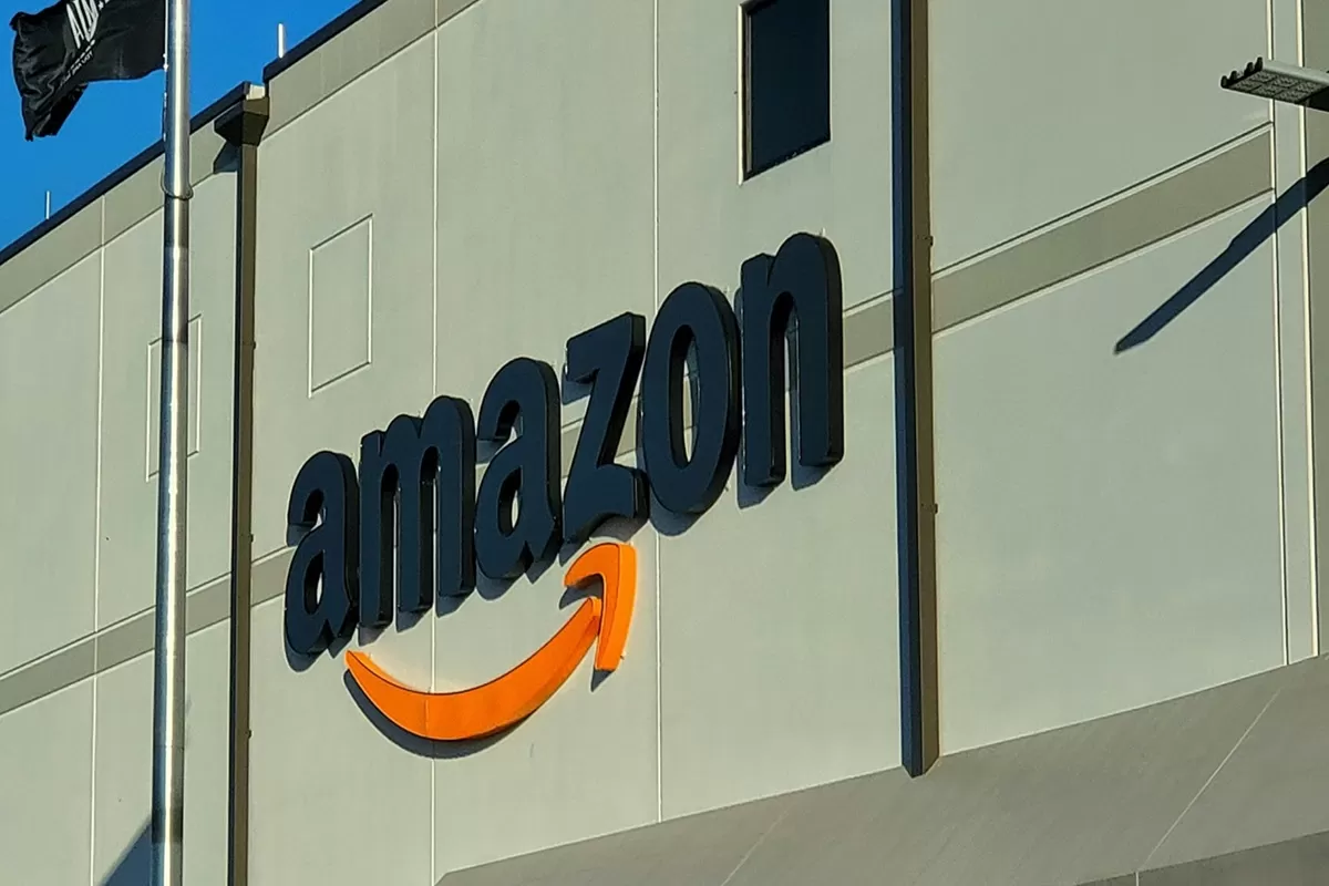 Ilustrasi: Melalui email internal yang tak sengaja terkirim, terungkap bahwa Amazon akan mem-PHK 16.000 karyawan. (Unsplash/Yender Gonzalez)