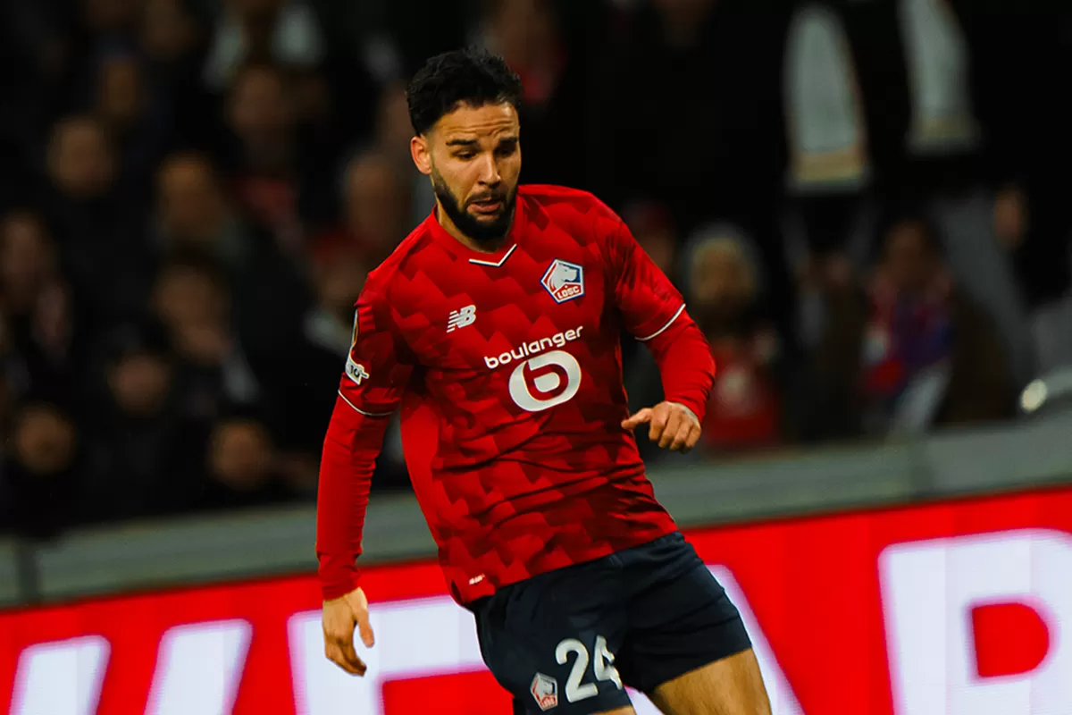 Calvin Verdonk tampil solid saat Lille menang dramatis 1-0 atas Freiburg dan memastikan tiket playoff Liga Europa.