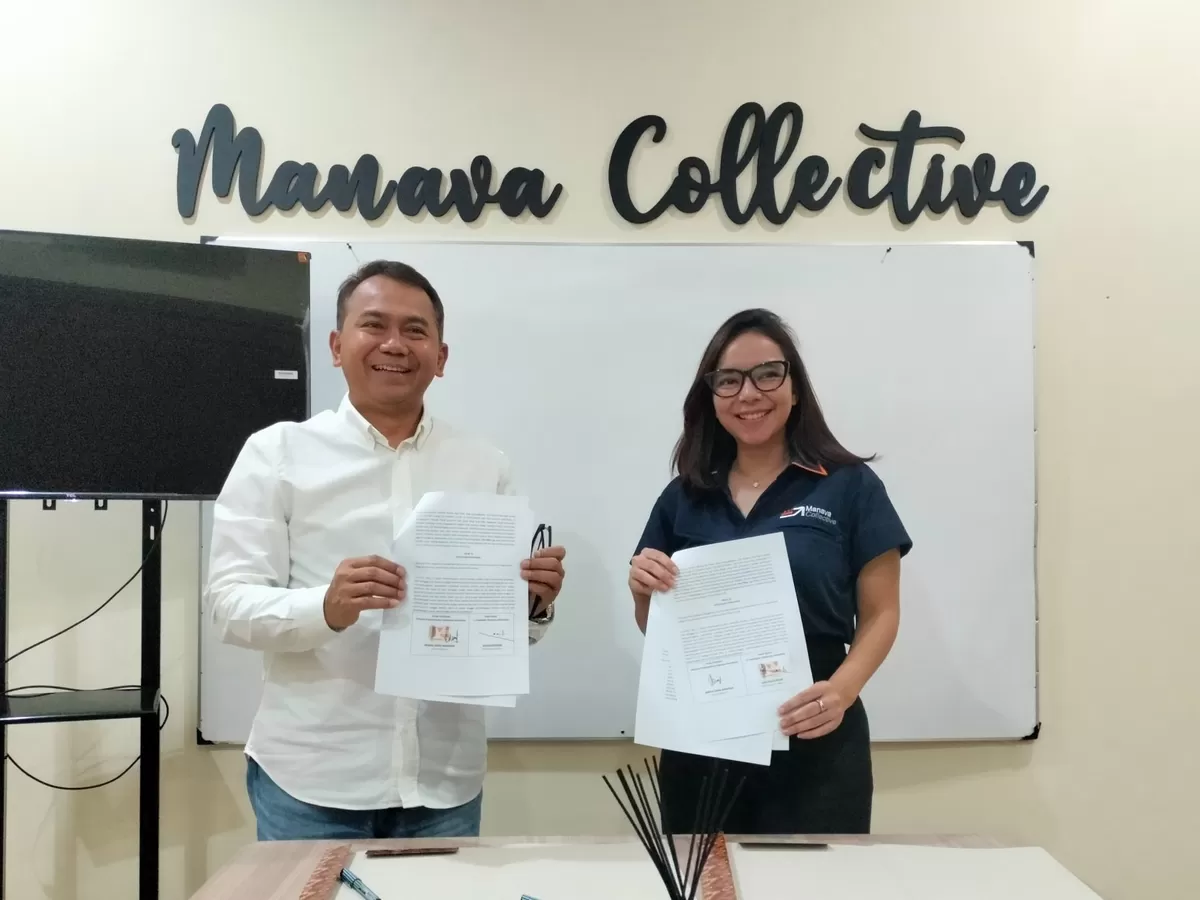 CEO PT Promedia Teknologi Indonesia Agus Sulistriyono dan CEO Manava Collective Marisa Thara Wardhani.