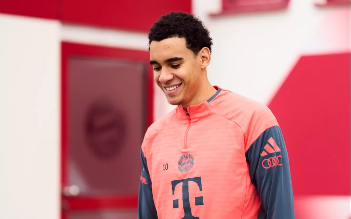 Jamal Musiala memuji performa Lionel Messi di Piala Dunia 2026 dan menyebut sang megabintang seperti bisa bermain hingga usia 60 tahun. (x.com/@@FCBayern)