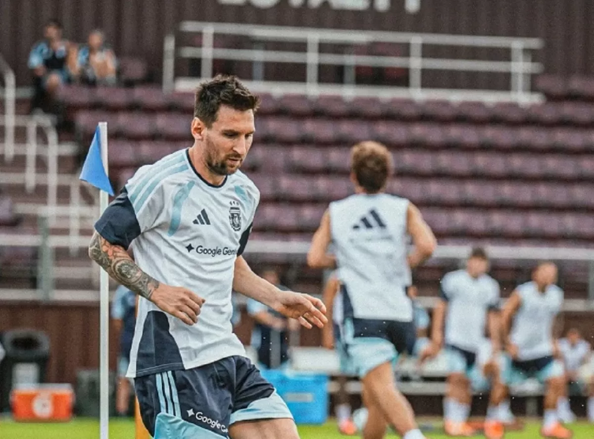 Argentina bidik sejarah di Piala Dunia 2026. Lionel Messi dan Albiceleste bertekad mempertahankan gelar juara dunia. (Instagram/@soymessista10)