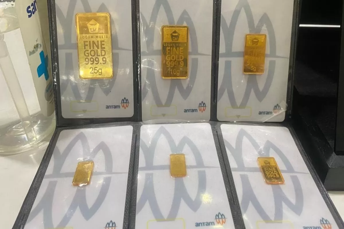 Harga emas Antam hari ini turun Rp48 ribu menjadi Rp3,12 juta per gram. Buyback juga melemah. (Foto: Dok. RRI Nabire)