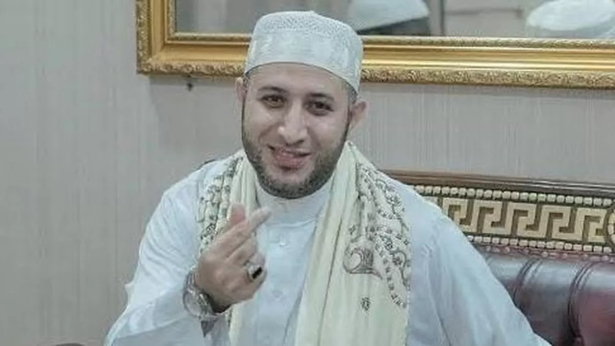 Syekh Ahmad Al Misry adalah ulama asal Mesir yang berdakwah santun di Indonesia. 