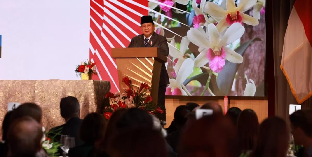 Presiden Prabowo Subianto berbicara di forum bisnis Washington mempromosikan program MBG dan Danantara untuk menarik investasi global ke Indonesia. (Dok. Tim Media Presiden)