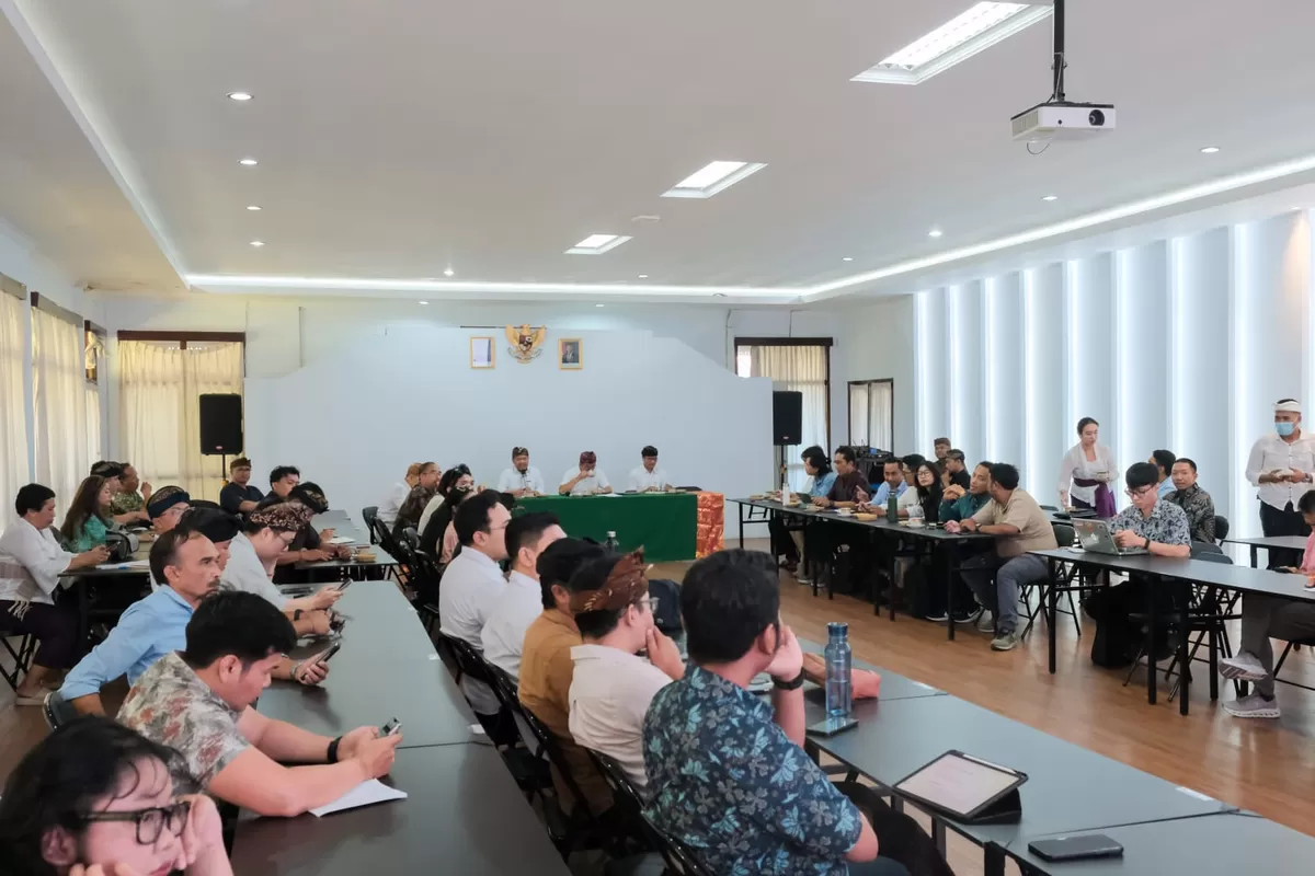 Puluhan pelaku ekonomi kreatif Bali bahas pembentukan Bali Creative Board sebagai organisasi payung lintas sektor, target segera diresmikan. (Dok. ICCN)